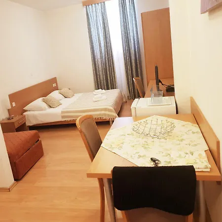 Sveti Lovro Apartment
